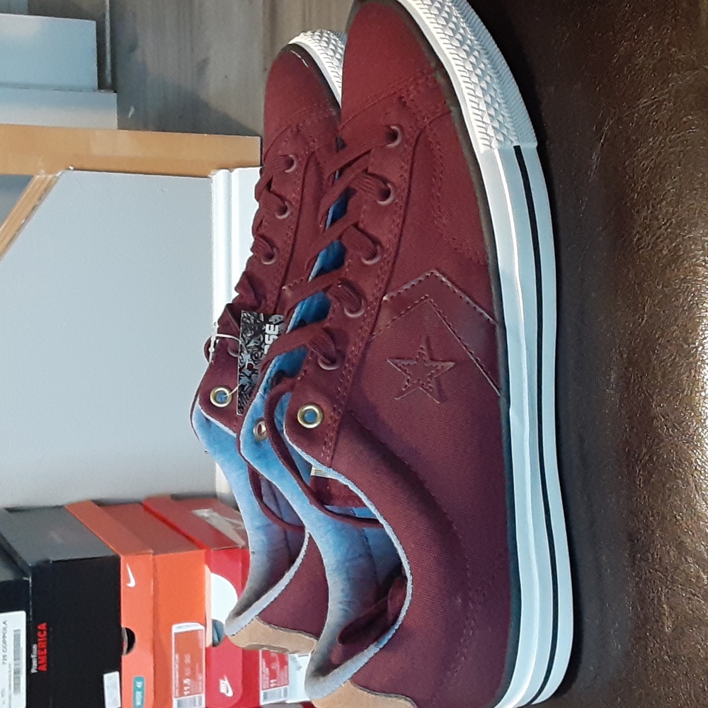 Converse Star Player shoes.  Size 10.5. Burgundy